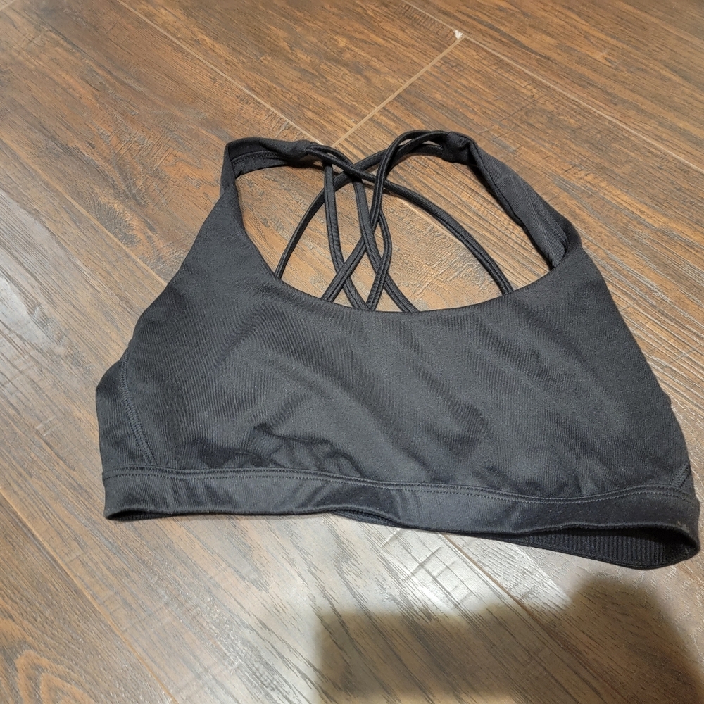 3 vs sports bra 5 for 20$ pick 5 things in a bundle and it will be 20